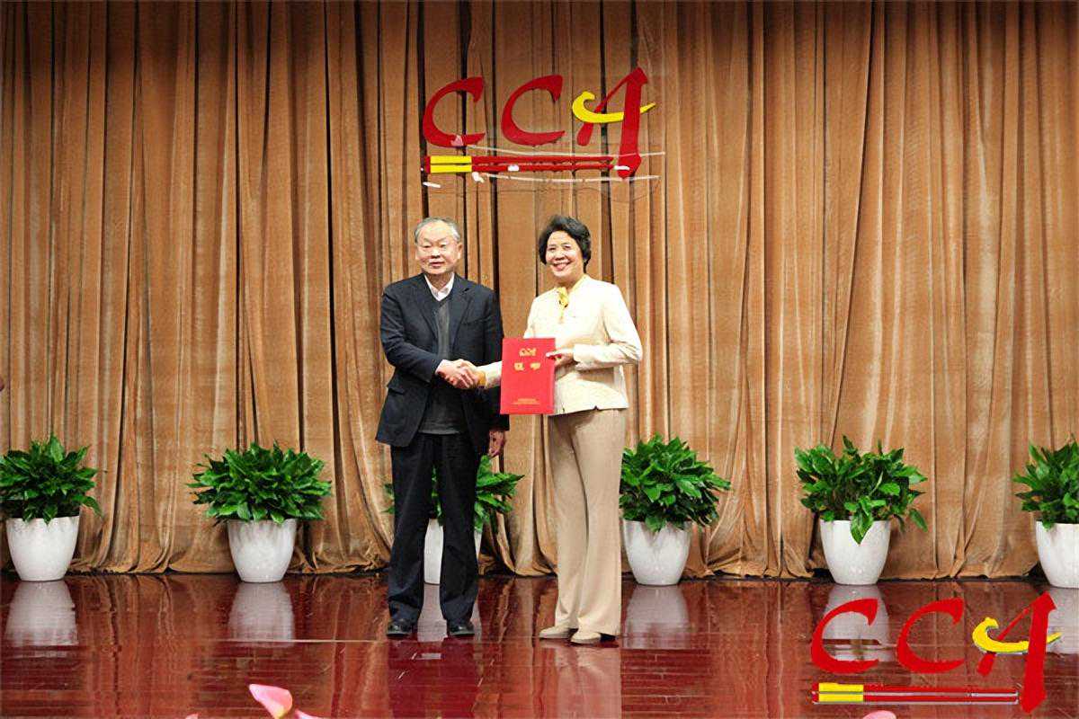 中国烹饪协会七届三次理事会成功召开 杨柳当选会长