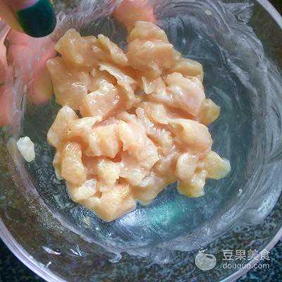 鸡肉土豆焖饭的做法